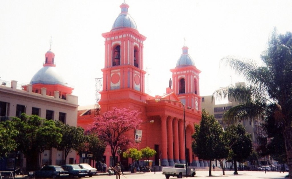 La Catedral de Catamarca se prepara para las fiestas en honor a la Virgen del Valle