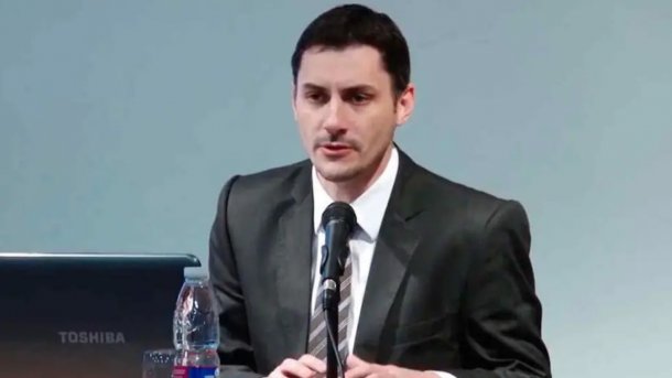 Sebastián Schimmel: "Hay que tratar de sacarse la obligación y el ejercicio cívico lo antes posible para aguardar los resultados luego desde sus casas"