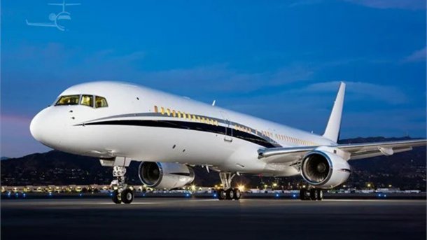 ¿Puede Javier Milei vender la flota de aviones presidenciales?