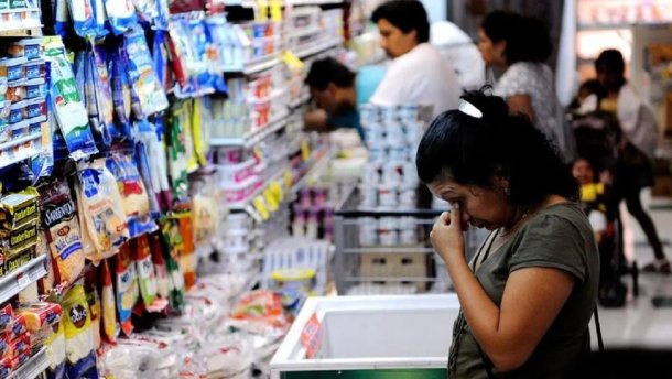Demoledora encuesta: "Aunque tengan trabajo, por primera vez la gente siente que no hay futuro"