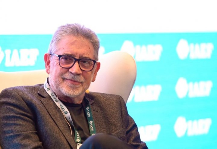 Enrique Szewach: "Argentina mantiene un d&oacute;lar oficial que se debilita y esa combinaci&oacute;n no puede durar mucho"