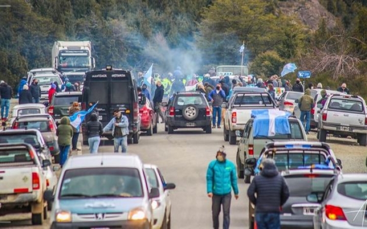 Tensión en la costa por la toma de propiedades