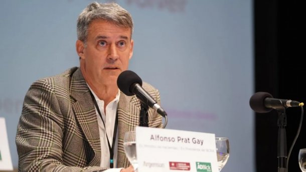 Prat - Gay pidió denunciar a Kicillof por los juicios perdidos con los bonistas: "Hay que investigarlo en Argentina"
