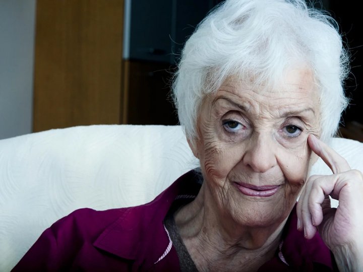 Graciela Fernández Meijide: "Hay que evitar que el poder político se lleve por delante las instituciones"