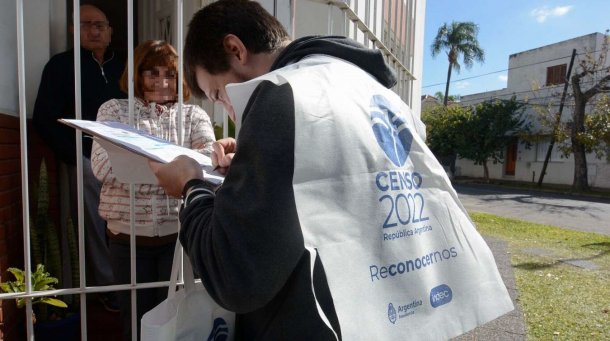 Le prometieron que le pagarían 20 días después del Censo pero todavía no cobró por su trabajo
