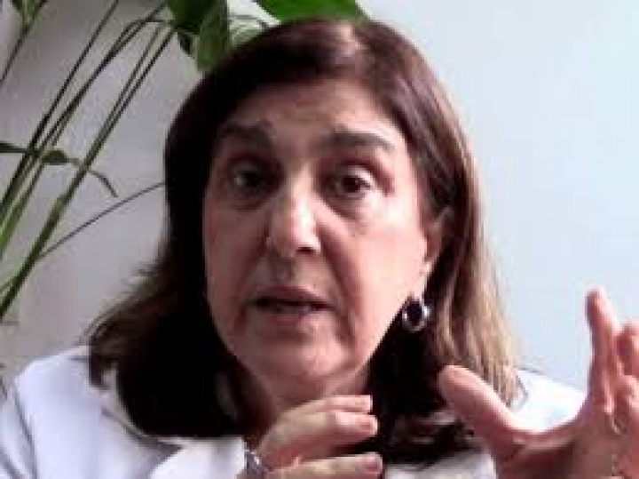 Angela Gentile: &quot;Mas que prohibiciones tiene que haber acompañamiento y cumplimientos de protocolos&quot;