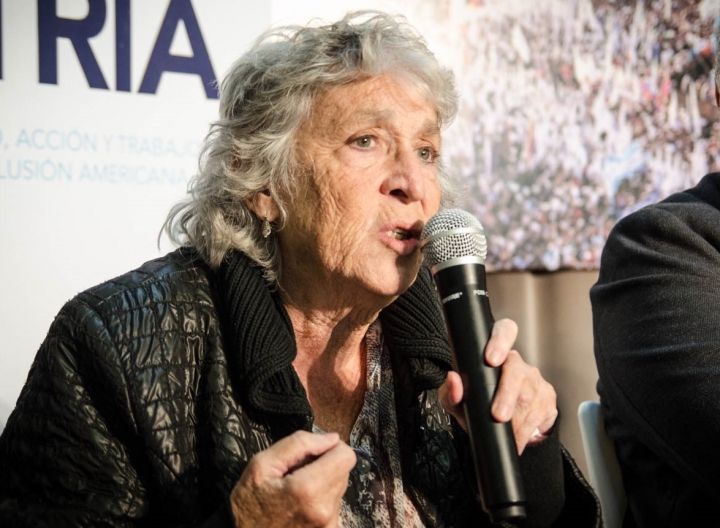 Juliana Marino: "La responsabilidad de la situación en Cuba no la tiene el Gobierno, sino el bloqueo que cada vez los asfixia más"