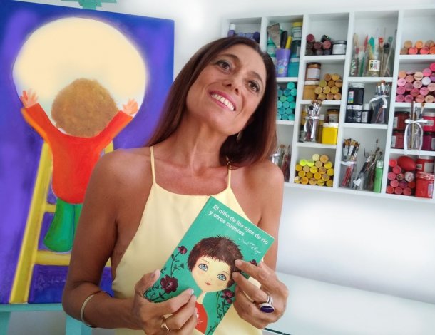 Sarah Mulligan pegó un volantazo, dejó la abogacía y ahora escribe cuentos infantiles: "Si todos escuchamos la potencia de nuestra esencia, estaríamos todos con una sonrisa en la cara"