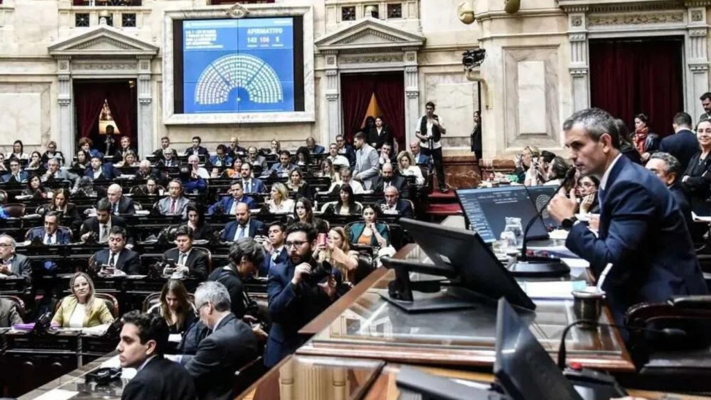 Pablo Roma: &quot;Milei está teniendo un costo alto por vetar jubilaciones y presupuesto universitario. La única que puede hacerle frente es Cristina Fernández&quot;