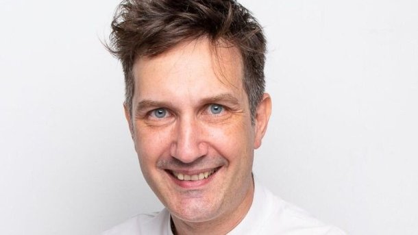 Gustavo Nari: “Los macarrones y los alfajores de chocolate se venden muchísimo, por suerte hay mucha demanda”