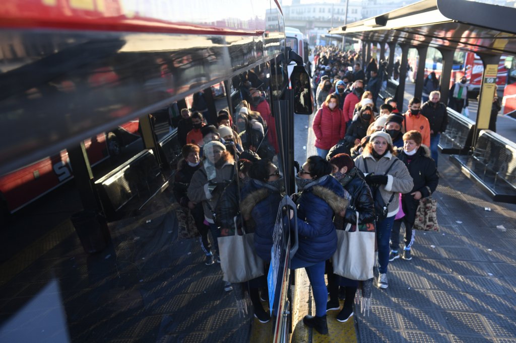 La odisea de ir a trabajar en Buenos Aires