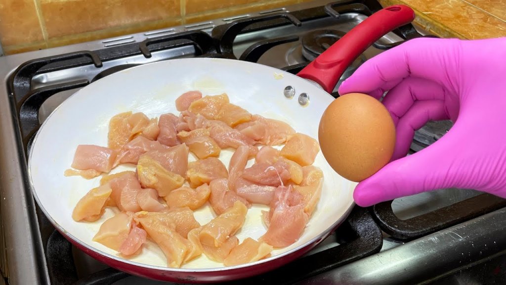 El consumo de pollo ya es más del doble que el de huevos