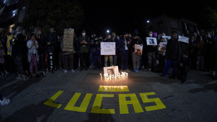 El testimonio de un vecino que participó en la marcha de Quilmes: "La sensación es que Lucas puede ser el hijo de cualquiera"