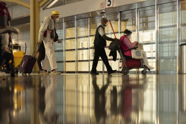 La OMS le recomienda a algunos pa&iacute;ses flexibilizar las medidas contra el COVID-19 "de forma progresiva y lenta"