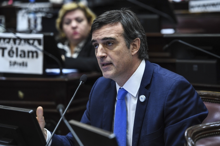 Esteban Bullrich: &quot;Hay que usar recursos en reactivar la economía antes que en una reforma judicial&quot;