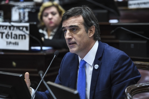 Esteban Bullrich: "Hay que usar recursos en reactivar la economía antes que en una reforma judicial"