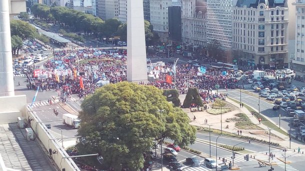 "Nosotros tenemos derecho a trabajar": el reclamo de los comerciantes ante los piquetes