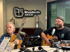 &iexcl;Ricardo Pellican y Sebasti&aacute;n Di Lorenzo nos deleitan con un dueto de guitarras!