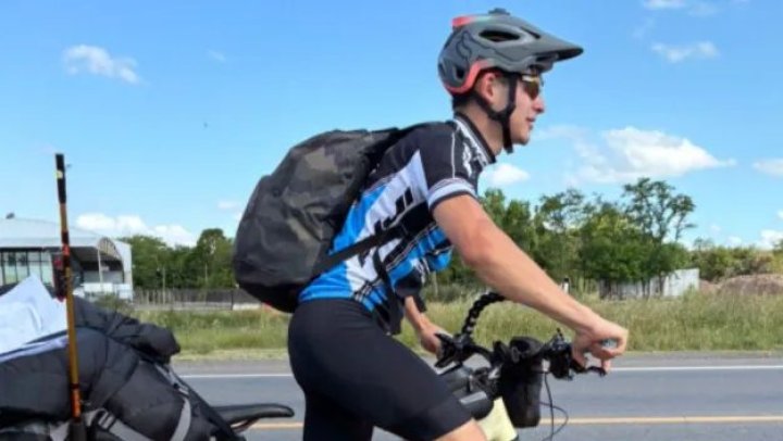 Lucas Román: "Mi objetivo es viajar desde Luján hasta Alaska en bicicleta"
