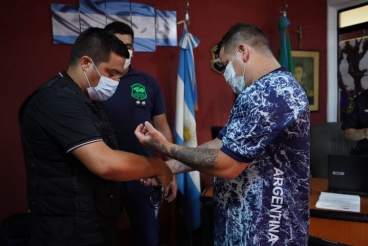 Declar&oacute; "El Paisa": neg&oacute; ser el due&ntilde;o de la coca&iacute;na contaminada y se despeg&oacute; del tr&aacute;fico en Puerta 8