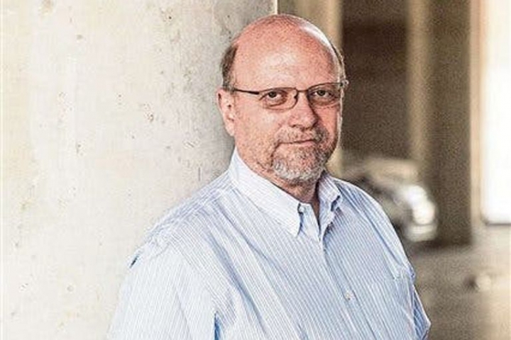 “Es cierto que una familia puede acumular programas sociales, pero lo habitual es que estos ingresos se utilizan para subsistir”: Rafael Rofman, director del programa de Protección Social de CIPPEC