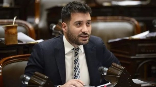 Los polémicos aportes compulsivos para los gremios en el recibo de sueldo, por Alejandro Cacace