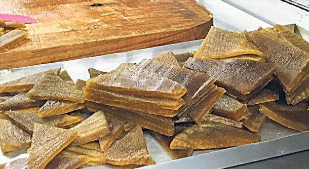 Vanina Pascutti: "Hacemos confituras, granola y churrascos de madera de Yacaratia"