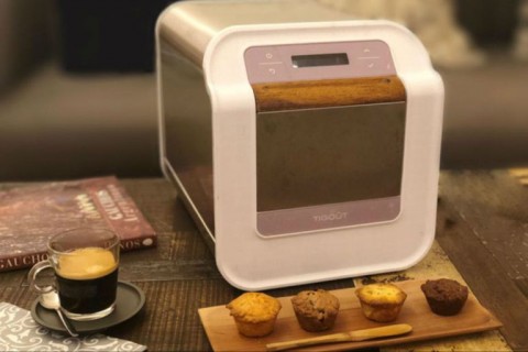 El creador de las cápsulas para pastelerías no puede ingresar el producto al país