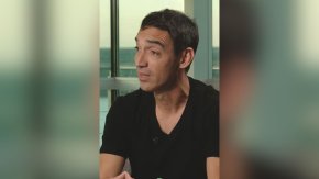 Julio Abad: "Resigno mucho dinero haciendo docencia"