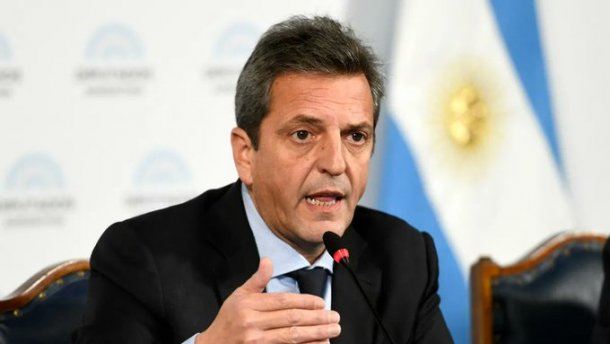 En exclusivo por Radio Rivadavia, Massa adelantó que desde el primero de noviembre el piso de ganancias subirá a 330 mil pesos