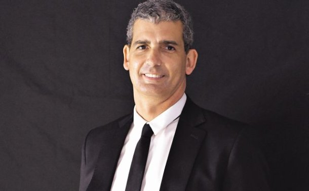 Hernán Bogo: "El bruxismo está muy relacionado al estrés"