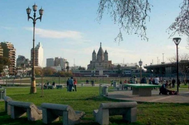 Liliana Dávila: "El parque dio origen al nombre del barrio"