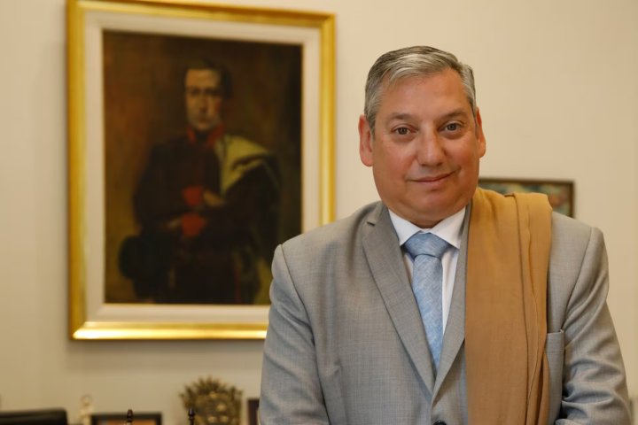 Carlos Enciso: "En la tardecita del 8 de noviembre León estaría llegando a Buenos Aires"