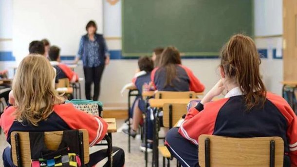 Damián Mantovano: "No corresponde que el colegio le pida una foto a la familia para darle o no una vacante a sus hijos"