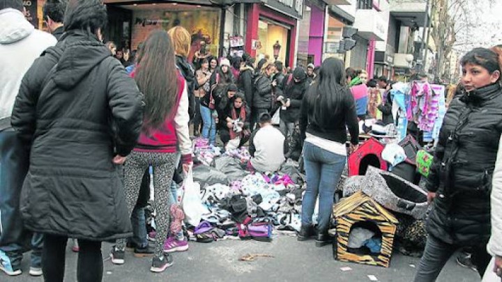 Emiliano Iglesias: “Le decimos a la gente que compre en los comercios establecidos”