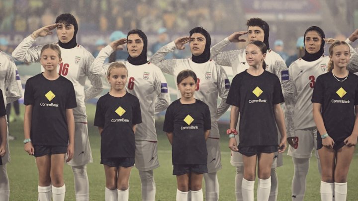 Una joven activista iran&iacute; advierte que Ir&aacute;n podr&iacute;a ejecutar a las futbolistas que no cantaron el himno
