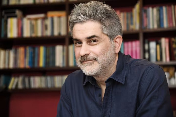 Mart&iacute;n D'Alessandro: "Milei va a los tumbos, no ha encontrado un equilibrio entre la popularidad y la responsabilidad de gobernar"