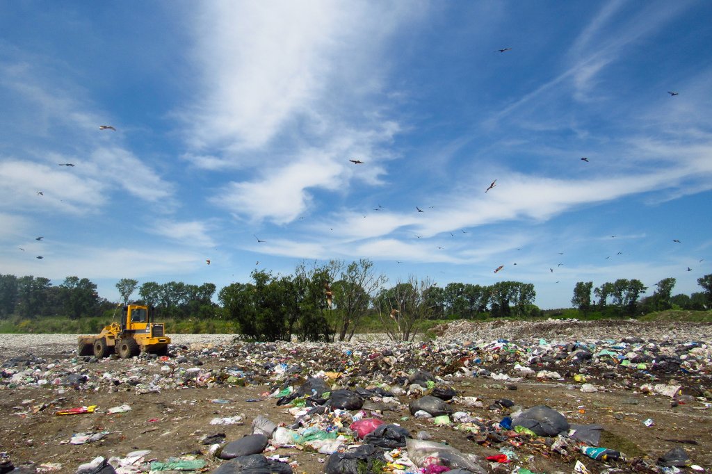 El negocio de la política y de la basura en Luján
