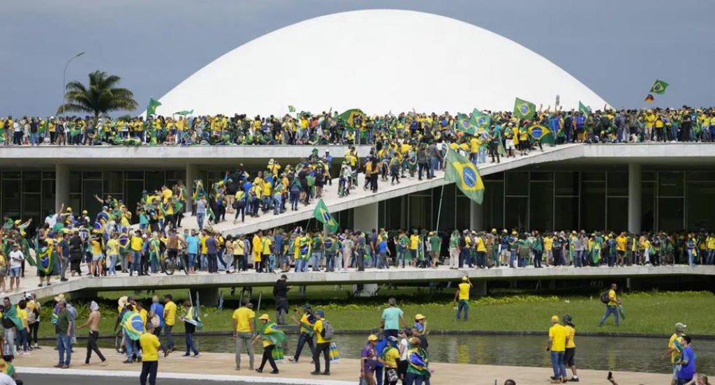 Caio Manhanelli: &quot;Bolsonaro nutría una esperanza para que se produjera este intento golpista&quot;