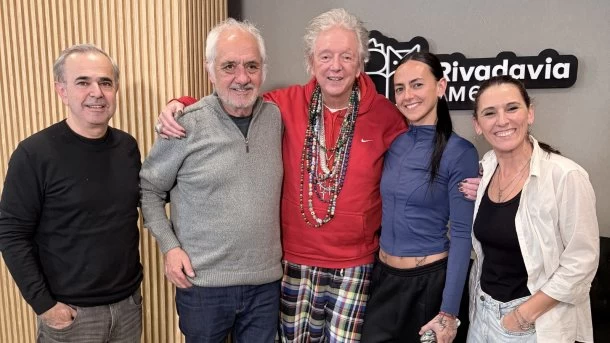 Pepe Cibri&aacute;n vino a hablar de su carrera art&iacute;stica al piso de Radio Rivadavia
