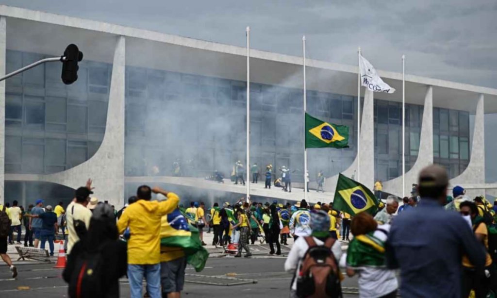Crisis institucional en Brasil: "Es un grupo desesperado porque sienten que se les termina todo"