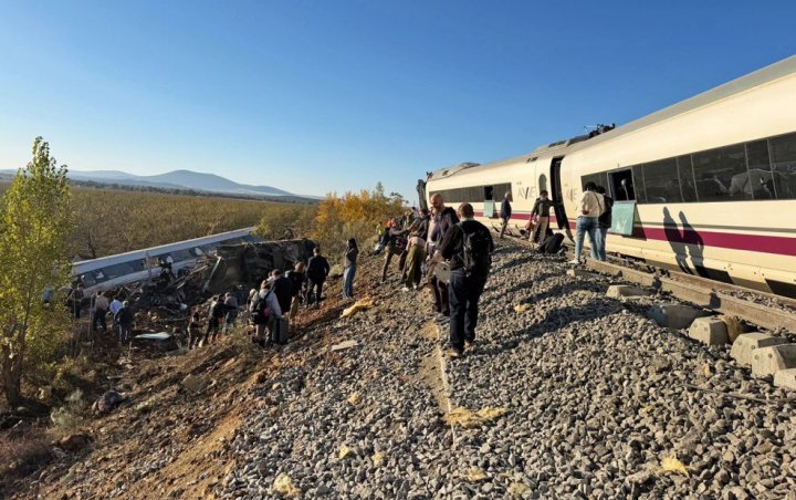 Periodista en Espa&ntilde;a: "Las im&aacute;genes que describen los pasajeros del accidente son dantescas"