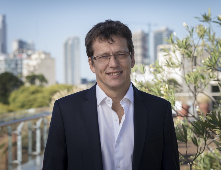 José Luis Giusti: "En la Ciudad tenemos aplicadas el 99% de las vacunas que nos han entregado"