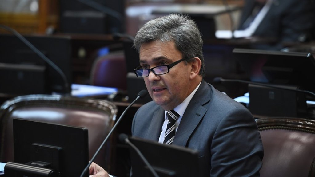 Víctor Zimmermann: "Soy un senador de la oposición, pero tengo que defender los intereses de mi provincia"