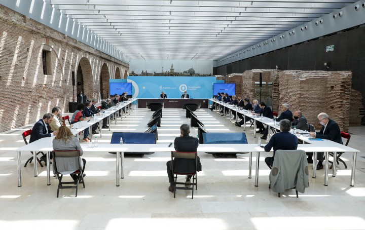 Alberto Fern&aacute;ndez encabeza la primera reuni&oacute;n con su nuevo Gabinete en Casa Rosada