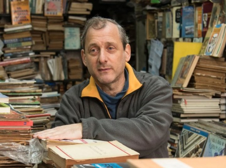 Rafael Bitr&aacute;n: "Coleccionar figuritas no tiene que ser una obsesi&oacute;n"