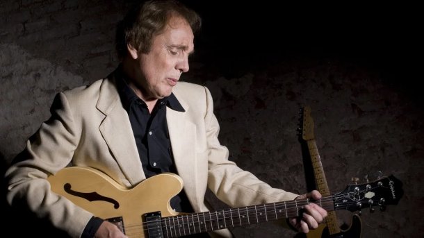 Johnny Tedesco, el “primer rockero argentino” que brilló en los escenarios y tuvo el primer club de fans del país