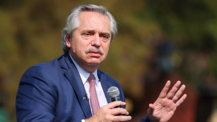 El Presidente le abri&oacute; la puerta a una posible reelecci&oacute;n: "Este es el primer mandato que tengo"