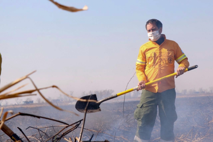 Juan Cabandié: “En Córdoba el fuego está controlado, pero el problema aún no terminó”