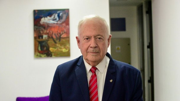 Hugo Pizzi: "El mundo se olvidó de los 20 millones de muertos por COVID"